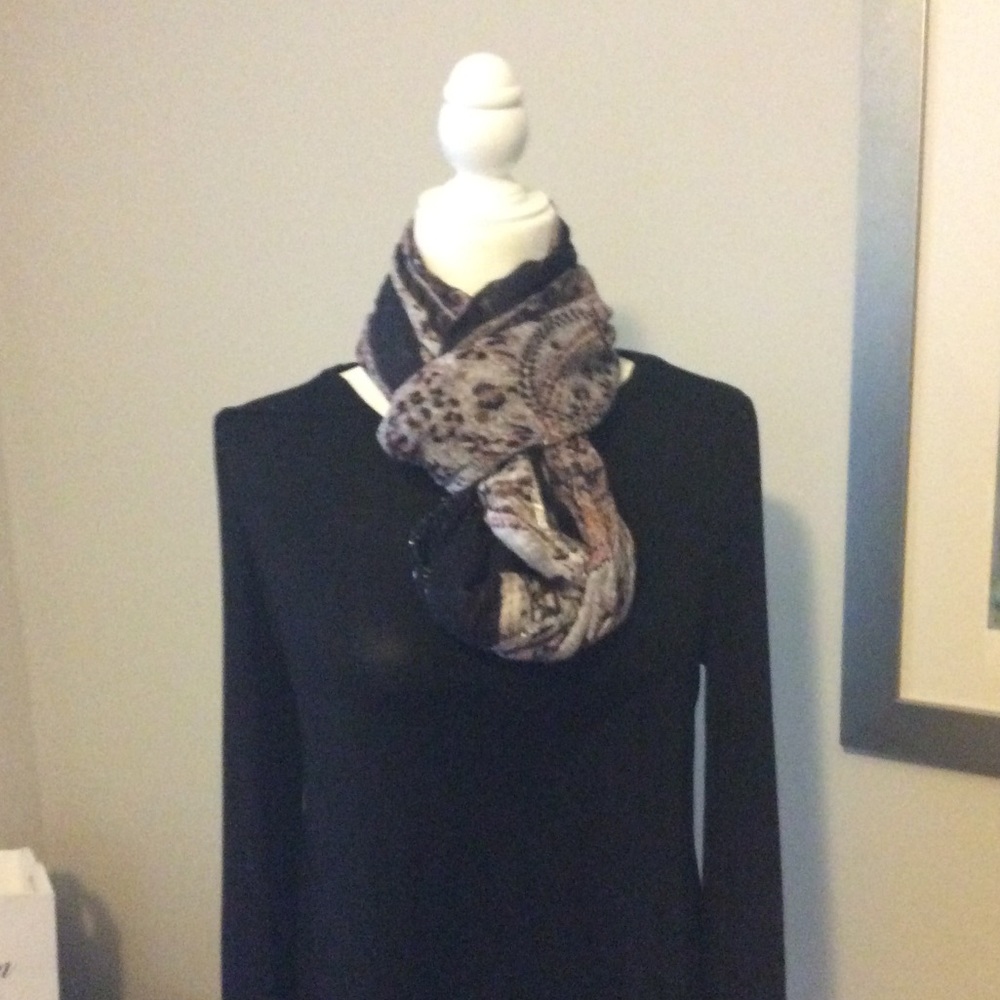 Pretty multi color scarf